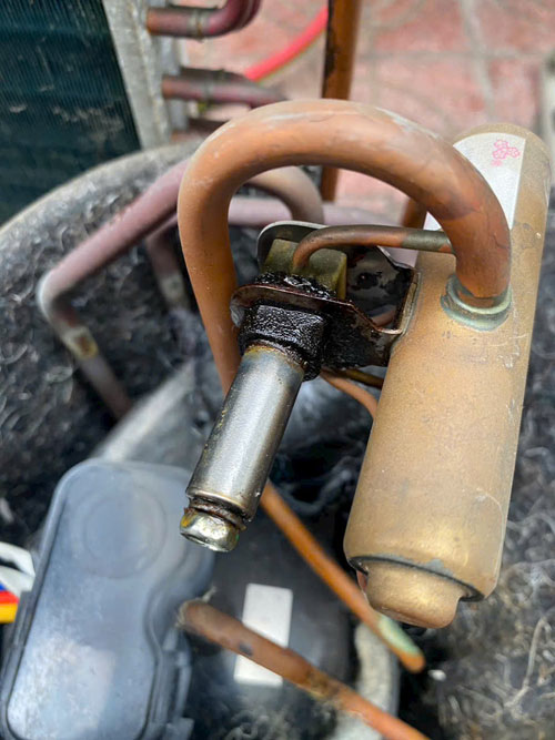 xử lý điều hòa bị mất gas