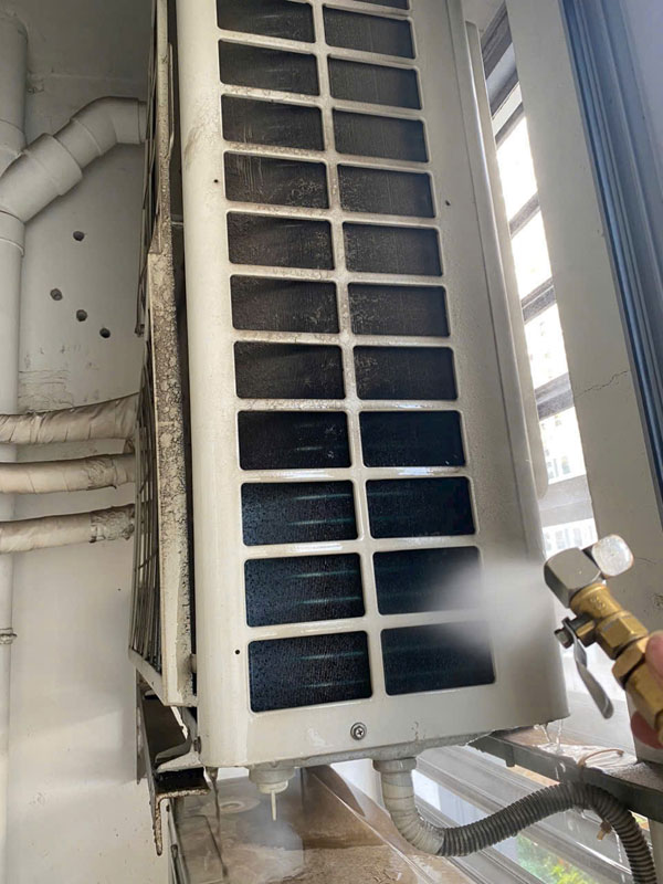 B&aacute;o gi&aacute; vệ sinh điều h&ograve;a Daikin